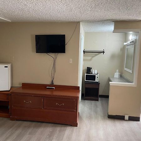 Safari Motel Nephi Bagian luar foto